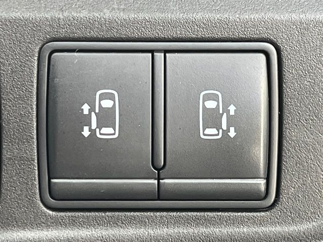 �y�����p���[�X���C�h�h�A�z�X�}�[�g�L�[��^�]�Ȃ̃X�C�b�`�Ō�ȗ����X���C�h�h�A�̊J���\���d��������͂����ăh�A���J����K�v�������A�����Ȃ��q�l�ł��ȒP�ɊJ���߂ł����K�ł���