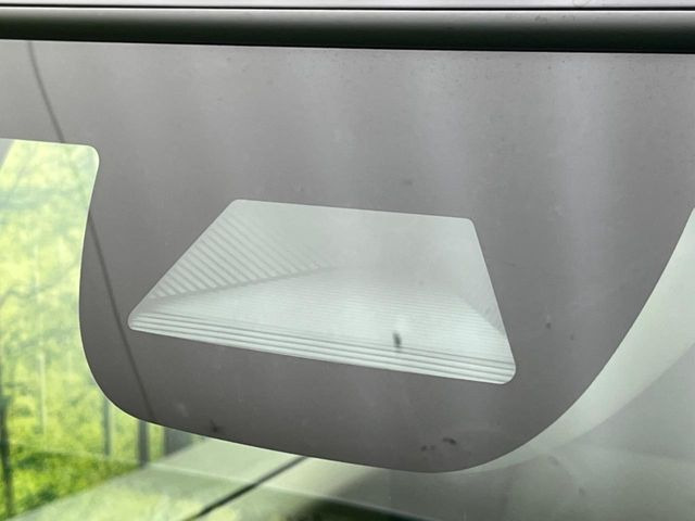 �y�z���_�Z���V���O�z���s���ɑO���̎ԗ�����F�����A�Փ˂������Ȏ��͌x��ƃu���[�L�ŏՓˉ���Ɣ�Q�y�����A�V�X�g�B�����S�Ƀh���C�u�����y���݂��������܂��B