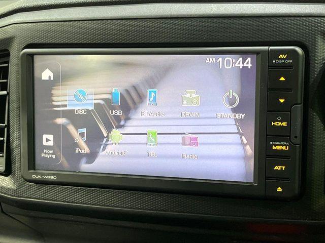 お好きな音楽を車内でお楽しみいただけます♪スピーカー交換・ウーハー追加などの音質向上や、最新ナビ・後席モニター等の取り付けも是非ご相談ください!