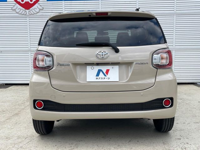 安心の最長10年・走行無制限保証(有償)をご用意。保証内容も充実はもちろん、無料点検&オイル交換や、年中無休の全国・24時間ロードサービスも付帯されておりますのでご安心下さい。