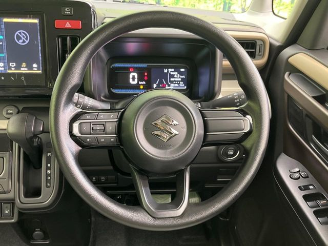 【ステアリングスイッチ】運転中、前方から目線をそらすことなく、オーディオ等の操作が可能な便利機能!安心&快適なドライブを演出してくれます♪