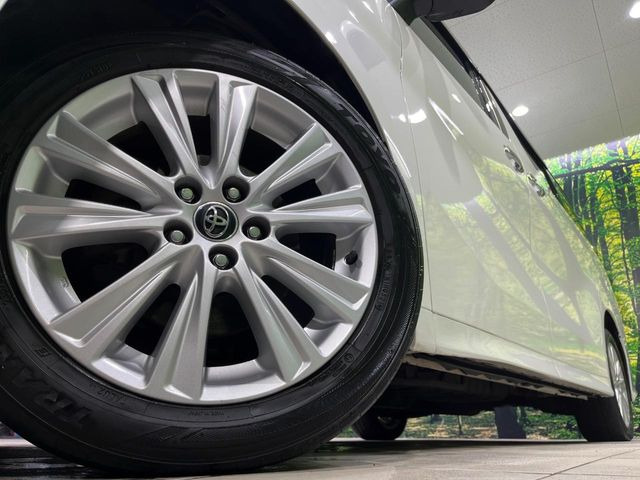 �y����18�C���`�A���~�z�C�[���z�O�ςɃ}�b�`���������A���~�z�C�[���𑕒����Ă���܂��B�e��ЊO�A���~�z�C�[����A�X�^�b�h���X�^�C�����戵�����Ă���܂��B���񂲑��k����������