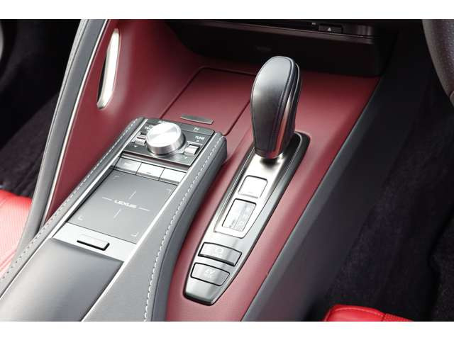 AT�V�t�g�E�z�[���h�X�C�b�`�EEV�X�C�b�`�E�^�b�`�p�b�h�B