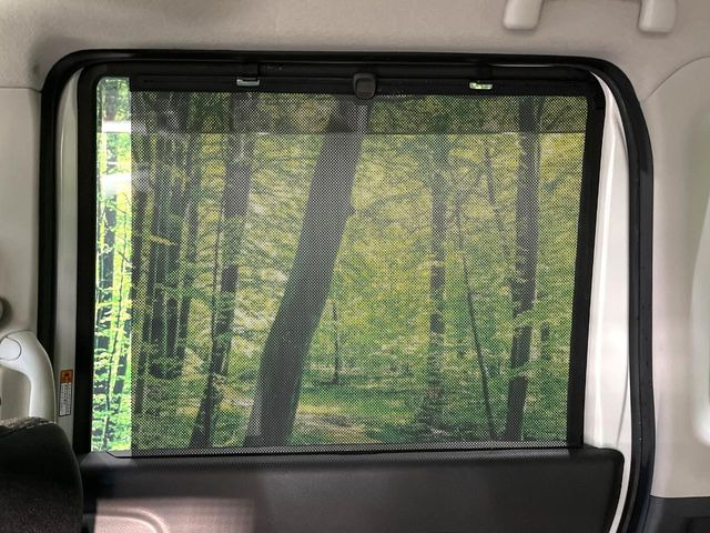 �y���[���V�F�[�h�z��������ԊO����̌���ῂ����Ƃ��ɃT�b�ƈ����o���Ďg����A���[���i�[�^�C�v�̃T���V�F�[�h�𑕔��B��Ȃɏ�������q�l���E�g�E�g�����������ȂǁA���Ђ����p����������