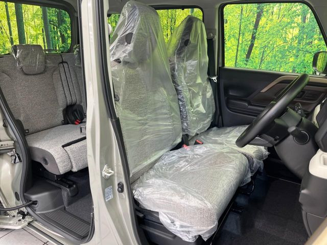 もちろん車内はキレイです♪よりクリーンな状態をキープしたいお客様には『ナノゾーンコート』がおすすめ!新型コロナウイルス対策や、除菌・消臭に効果を発揮し多くの方にご好評いただいております。