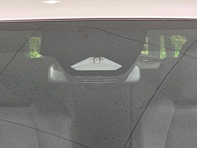 �y�g���^�Z�[�t�e�B�Z���X�z���s���ɑO���̎ԗ�����F�����A�Փ˂������Ȏ��͌x��ƃu���[�L�ŏՓˉ���Ɣ�Q�y�����A�V�X�g�B�����S�Ƀh���C�u�����y���݂��������܂��B