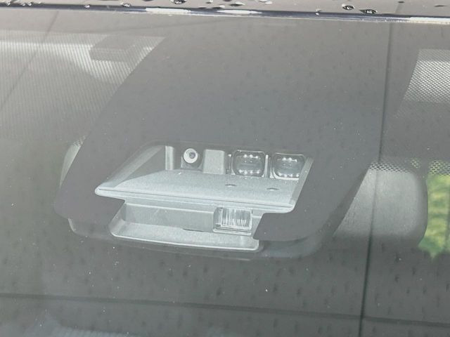 �y�v���N���b�V���Z�[�t�e�B�z�O���̎ԗ��������m���A�Փ˂������Ȏ��͌x��Œ��ӂ𑣂��A�u���[�L�𓥂ޗ͂��T�|�[�g�B�u���[�L�𓥂߂Ȃ������ꍇ�͏Փ˔�Q�y���u���[�L���쓮�A�Փˉ�����T�|�[�g���܂��B