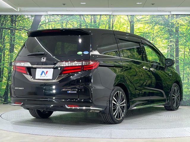 ☆全国のネクステージからお取り寄せが可能※!遠方の店舗に展示してあるクルマが気になる場合も、最寄りの店舗でご覧いただくことが可能です!是非私たちに要望をお聞かせください!※別途費用