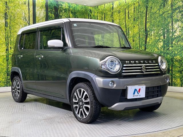 高透明度のガラス皮膜で撥水はもちろん、上質なツヤ・光沢を実現。紫外線や酸性雨から大切な愛車を保護し、色あせ・劣化を防止。「弾スプラッシュコート」、「弾プリミッサコート」からお選びいただけます。