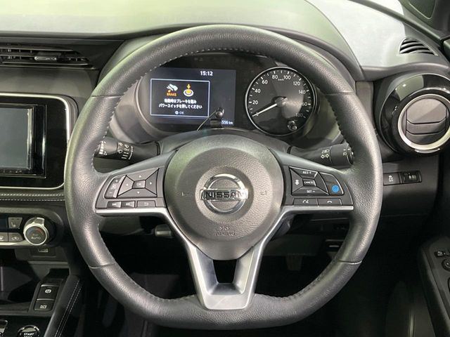 �y�����v�����X�e�A�����O�z�㎿�Ȋv���g�p���邱�ƂŁA��ɂ����������݂ƂĂ��^�]���₷���n���h���ł���