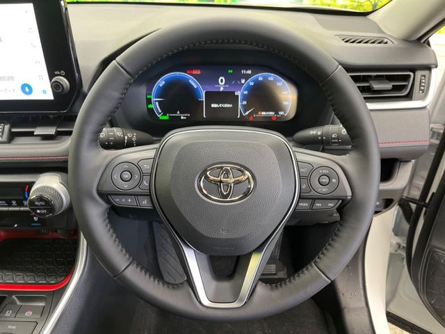 �y�g���^�Z�[�t�e�B�Z���X�z���s���ɑO���̎ԗ�����F�����A�Փ˂������Ȏ��͌x��ƃu���[�L�ŏՓˉ���Ɣ�Q�y�����A�V�X�g�B�����S�Ƀh���C�u�����y���݂��������܂��B