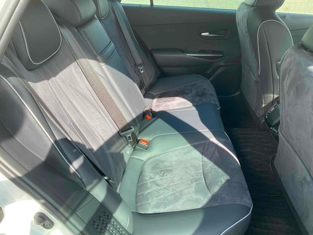 クラウンハイブリッド 2.5 RS アドバンス