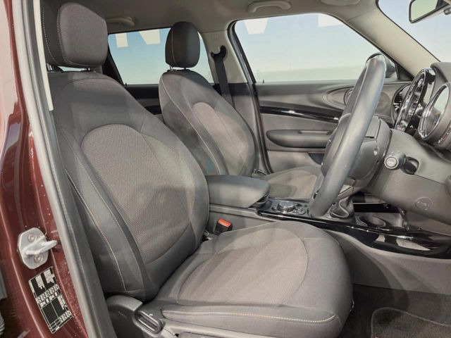 ●シートの使用感:破れ・へたりも少なく、ご覧の通りきれいな状態を維持しております。また、室内クリーニング・コーティングもご用命いただけます。