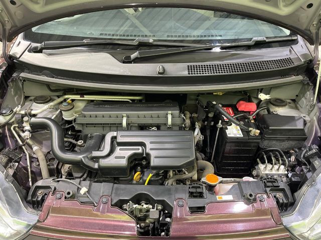 安心の最長10年・走行無制限保証(有償)をご用意。保証内容も充実はもちろん、無料点検&オイル交換や、年中無休の全国・24時間ロードサービスも付帯されておりますのでご安心下さい。