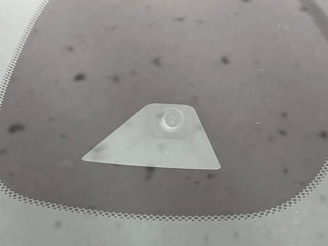 �y�G�}�[�W�F���V�[�u���[�L�z���s���ɑO���̎ԗ�����F�����A�Փ˂������Ȏ��͌x��ƃu���[�L�ŏՓˉ���Ɣ�Q�y�����A�V�X�g�B�����S�Ƀh���C�u�����y���݂��������܂��B