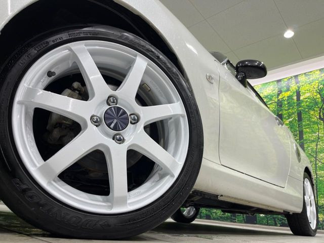 【16インチアルミホイール】外観にマッチしたアルミホイールを装着しております。各種アルミホイールや、スタッドレスタイヤも取扱いしております。是非ご相談ください♪