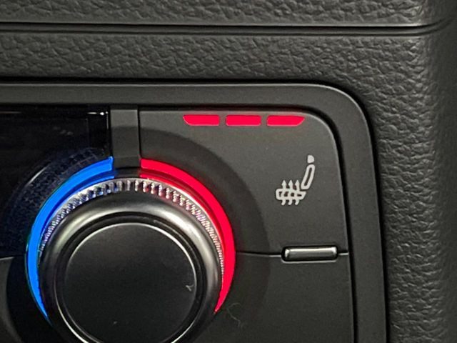 ���S�ȃV�[�g�q�[�^�[:���������ӂ�郌�U�[�V�[�g�ɁA�O�ȁE��ȂɃV�[�g�q�[�^�[�𓋍ڂ��Ă���܂��B