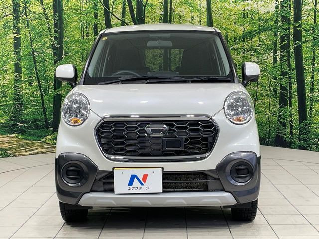 弊社では、全車『修復歴なし』のお車のみ取り扱っております。専任バイヤーによる厳選した仕入れの後、入庫後の車両チェックを行い、ネクステージが認定した高品質な中古車をご提供しております。