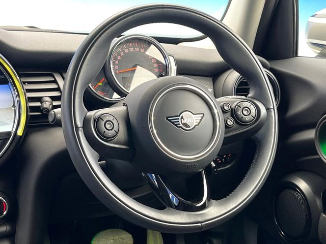 ���n���h�����̃X�������Ȃ��A���ꂢ�ȏ�Ԃ��ێ����Ă���܂��B�e�X�C�b�`���̓�����m�F�ς݂ł��B