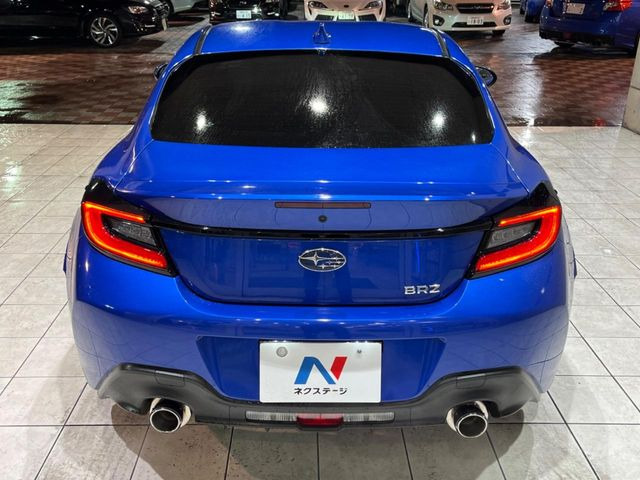 安心の最長10年・走行無制限保証(有償)をご用意。保証内容も充実はもちろん、無料点検&オイル交換や、年中無休の全国・24時間ロードサービスも付帯されておりますのでご安心下さい。