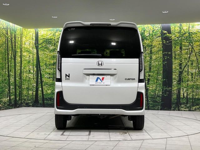 安心の最長10年・走行無制限保証(有償)をご用意。保証内容も充実はもちろん、無料点検&オイル交換や、年中無休の全国・24時間ロードサービスも付帯されておりますのでご安心下さい。