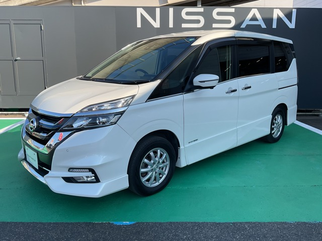 セレナ2.0 ハイウェイスター VセレクションII 4WD