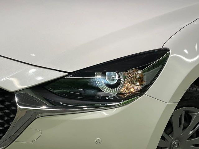 �yLED�w�b�h���C�g�z���V����ԑ��s�����ǍD�Ȏ��E���m�ۂ����S���ĉ^�]�ł��鍂�P�xLED�w�b�h���C�g�𑕔�!�_�����x�������A����d�͂��}�����Ă��܂��B