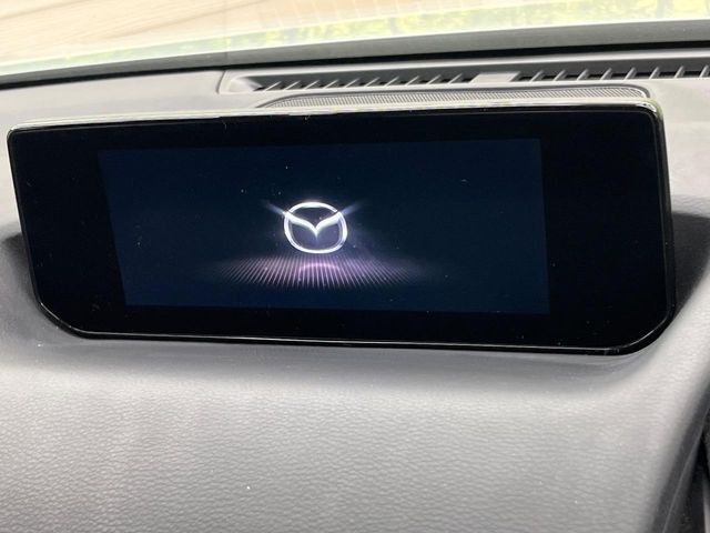 �y8.8�^�}�c�_�R�l�N�g�i�r�z�ԓ��̕��͋C�Ƀ}�b�`������̌^�^�C�v�̃i�r�B�e����q�ݒ��Bluetooth�Đ����A�l�X�ȋ@�\���y���߂܂��B�����I�ȃ_�C�������삪�\�ŁA�g��������ǍD�ł��B