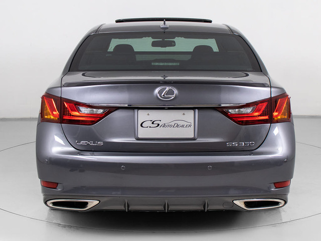 クリアランスソナーが付いています!フロント&リアにセンサーがあり、障害物に近づくと警告音が鳴りドライバーへお知らせ!すごく便利な人気装備です!!