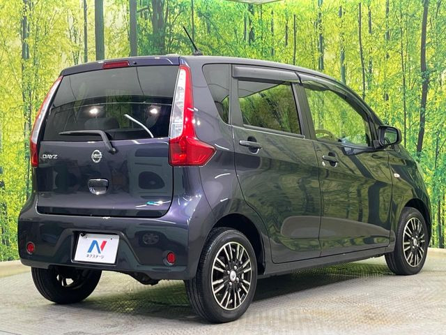 ☆全国のネクステージからお取り寄せが可能※!遠方の店舗に展示してあるクルマが気になる場合も、最寄りの店舗でご覧いただくことが可能です!是非私たちに要望をお聞かせください!※別途費用