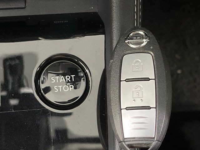 �y�C���e���W�F���g�L�[�z�J�o����|�P�b�g�ɓ��ꂽ�܂܂ł��h�A�̎{���E�������\�ȃX�}�[�g�L�[�𑕔��B�G���W���̃I���E�I�t�����J�M�����o���K�v����������Ƃ��Ă��֗��ł���