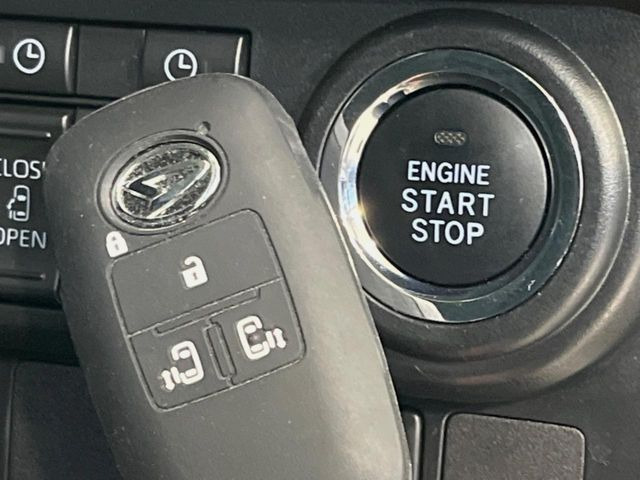 �y�X�}�[�g�L�[�z�J�o����|�P�b�g�ɓ��ꂽ�܂܂ł��h�A�̎{���E�������\�ȃX�}�[�g�L�[�𑕔��B�G���W���̃I���E�I�t�����J�M�����o���K�v����������Ƃ��Ă��֗��ł���