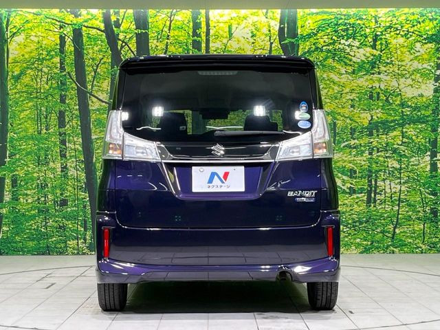 安心の最長10年・走行無制限保証(有償)をご用意。保証内容も充実はもちろん、無料点検&オイル交換や、年中無休の全国・24時間ロードサービスも付帯されておりますのでご安心下さい。