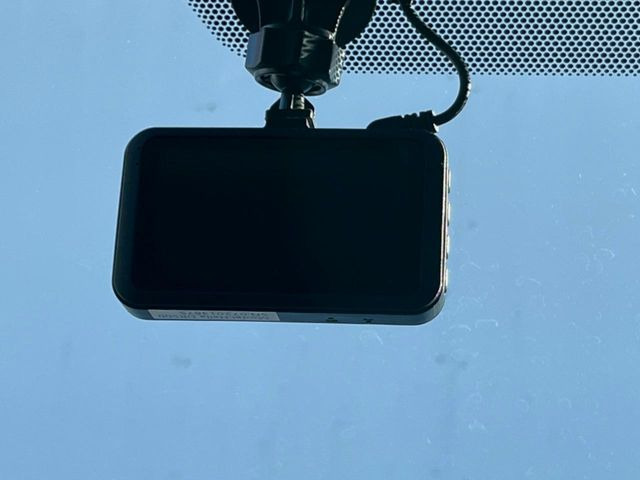 �y�h���C�u���R�[�_�[�z���S�E���S�ȃJ�[���C�t�ɕK�{�̃h���C�u���R�[�_�[�𑕔�!���s���͂������A������^�]�⎖�̂ɑ��������ۂ̏󋵂��f���ŋL�^���A����̃��X�N�ɔ����܂��B