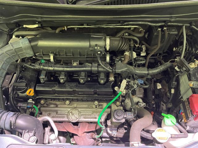 親切・丁寧な専門メカニックスタッフが応対!・車検・点検整備・事故等の修理などアフターサービスも安心。お車のカスタマイズもネクステージのサービススタッフまでご相談ください!