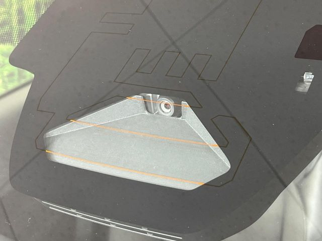 �y�g���^�Z�[�t�e�B�Z���X�z���s���ɑO���̎ԗ�����F�����A�Փ˂������Ȏ��͌x��ƃu���[�L�ŏՓˉ���Ɣ�Q�y�����A�V�X�g�B�����S�Ƀh���C�u�����y���݂��������܂��B