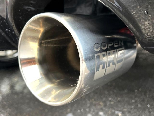 【純正オプションHKS製マフラー】純正にはない個性あふれる「後ろ姿」を演出するHKSマフラー付き!ビジュアル・サウンド共にこだわりの一台に仕上がっております♪