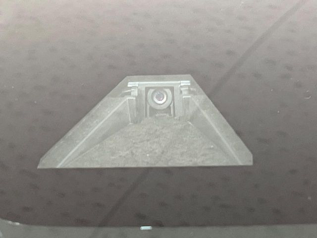 �y�g���^�Z�[�t�e�B�Z���X�z���s���ɑO���̎ԗ�����F�����A�Փ˂������Ȏ��͌x��ƃu���[�L�ŏՓˉ���Ɣ�Q�y�����A�V�X�g�B�����S�Ƀh���C�u�����y���݂��������܂��B