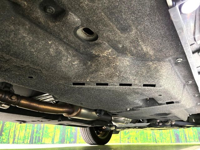 下回りがきれいなうちに、防錆加工の施工がオススメ。降雪地域はもちろん、沿岸部にお住いの方や、趣味でマリン・ウィンタースポーツをされる方にご好評いただいております。