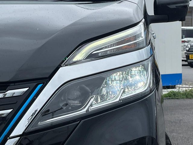 �yLED�w�b�h���C�g�z���V����ԑ��s�����ǍD�Ȏ��E���m�ۂ����S���ĉ^�]�ł��鍂�P�xLED�w�b�h���C�g�𑕔�!�_�����x�������A����d�͂��}�����Ă��܂��B