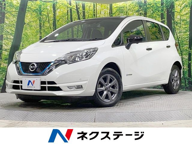 ノートe-POWER（日産）1.2 e-POWER X FOUR ブラックアロー 4WD 中古車画像