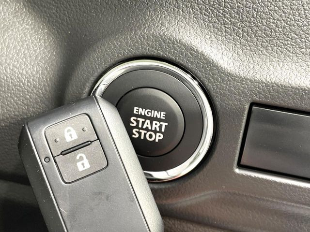 �y�L�[���X�X�^�[�g�V�X�e���z�J�o����|�P�b�g�ɓ��ꂽ�܂܂ł��h�A�̎{���E�������\�ȃX�}�[�g�L�[�𑕔��B�G���W���̃I���E�I�t�����J�M�����o���K�v����������Ƃ��Ă��֗��ł���