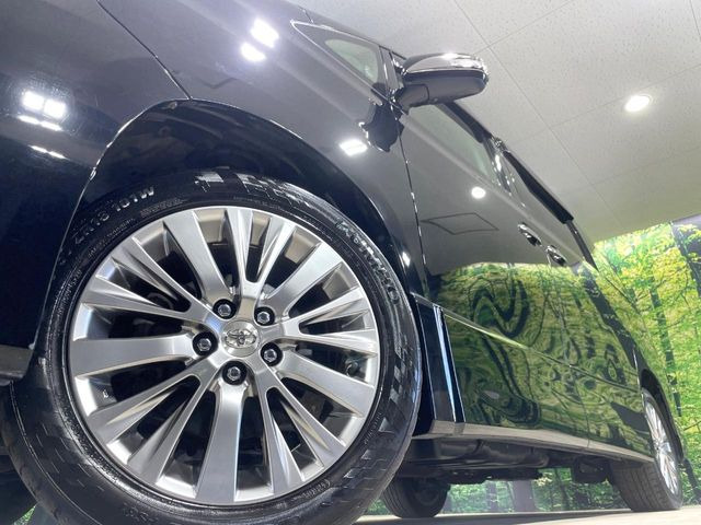 �y����18�C���`�A���~�z�C�[���z�O�ςɃ}�b�`���������A���~�z�C�[���𑕒����Ă���܂��B�e��ЊO�A���~�z�C�[����A�X�^�b�h���X�^�C�����戵�����Ă���܂��B���񂲑��k����������