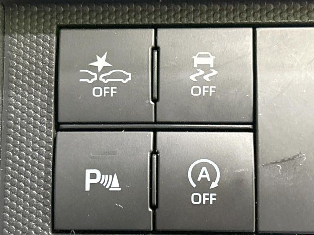 �y�X�}�[�g�A�V�X�g�z���s���ɑO���̎ԗ�����F�����A�Փ˂������Ȏ��͌x��ƃu���[�L�ŏՓˉ���Ɣ�Q�y�����A�V�X�g�B�����S�Ƀh���C�u�����y���݂��������܂��B