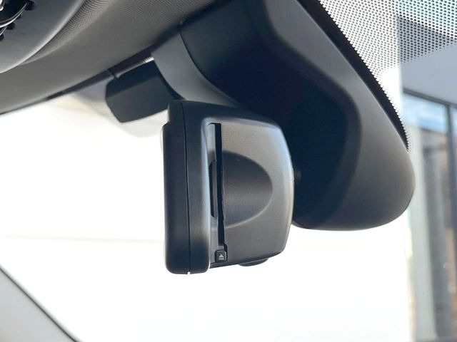 ●ETC車載器内蔵ルームミラー:お引き渡し時には再セットアップを実施後、お渡しいたします。マイレージ登録に関してもお気軽に担当営業までお尋ねください。