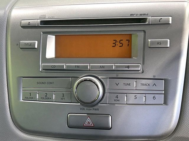 お好きな音楽を車内でお楽しみいただけます♪スピーカー交換・ウーハー追加などの音質向上や、最新ナビ・後席モニター等の取り付けも是非ご相談ください!