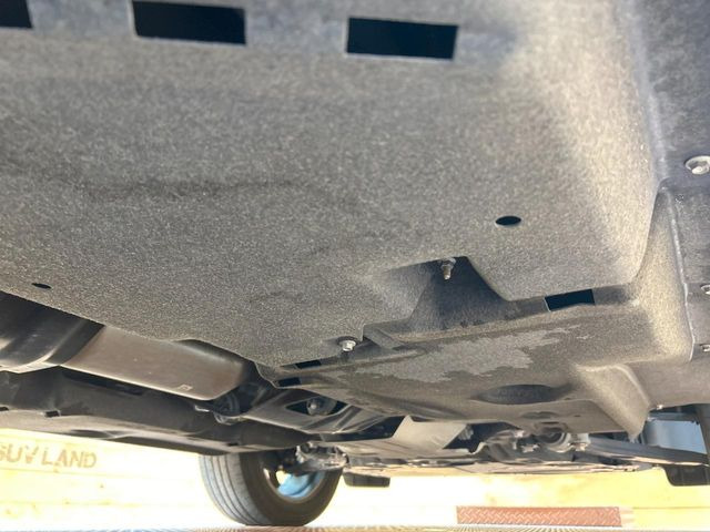 下回りがきれいなうちに、防錆加工の施工がオススメ。降雪地域はもちろん、沿岸部にお住いの方や、趣味でマリン・ウィンタースポーツをされる方にご好評いただいております。