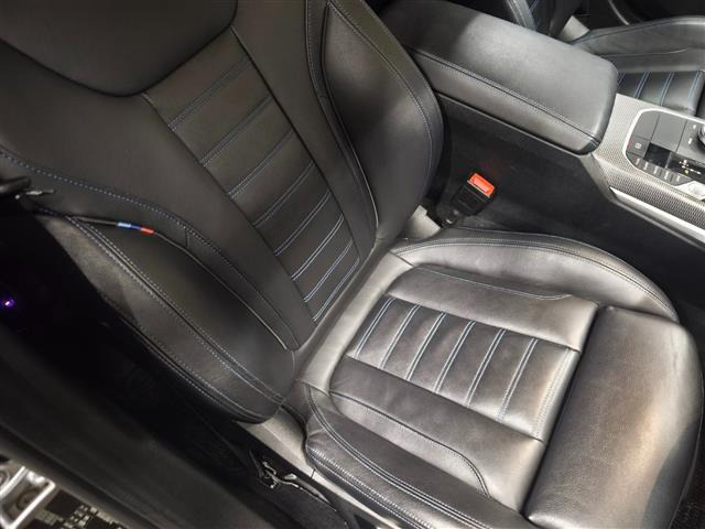 3シリーズセダンM340i xドライブ 4WD