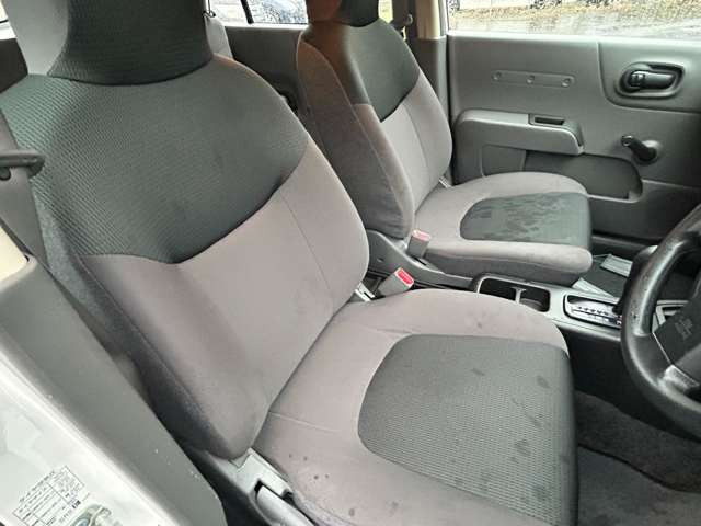 ���̋Ǝ҂ɂ������ې􂢁A�V�[�g�̃^�o�R�Ȃǂɂ��R�Q���̃��y�A��(�L��)�������Ă���܂��B