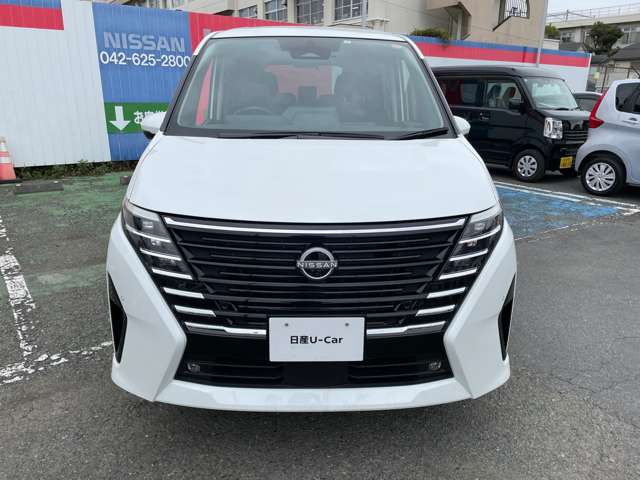 セレナ2.0 ハイウェイスターV 4WD